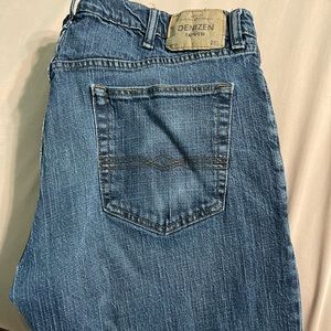 Denizen 285 Relaxed fit jeans. 38x32